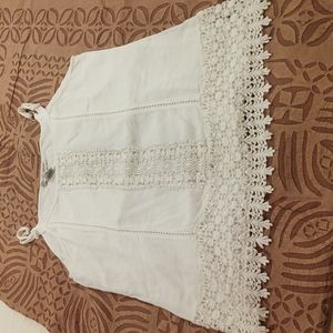 SOLD White sleeveless blouse